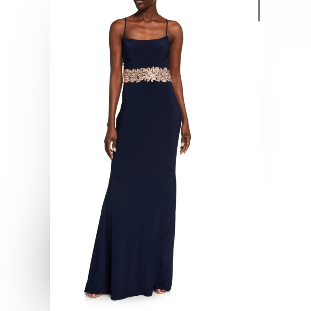 Square-Neck Lace-Up Jersey Gown w/ Applique Waist